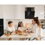 Involucrar a los niños en la cocina: crianza consciente y hábitos saludables para toda la familia